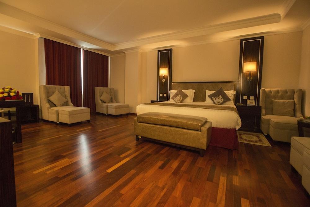 Saro Maria Hotel Addis Ababa Bagian luar foto