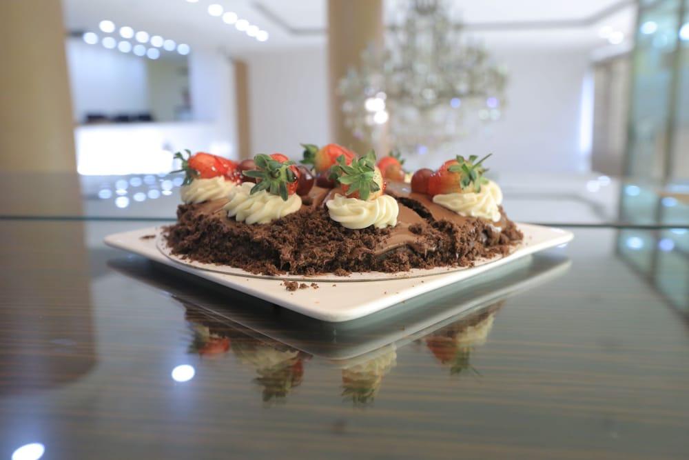Saro Maria Hotel Addis Ababa Bagian luar foto