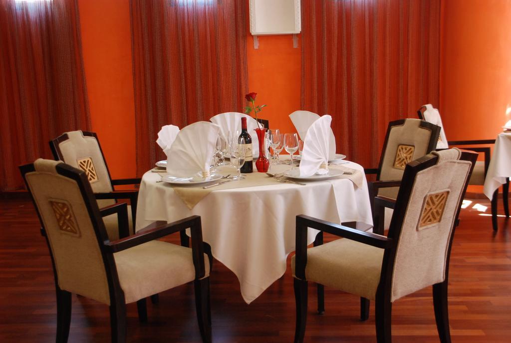 Saro Maria Hotel Addis Ababa Bagian luar foto