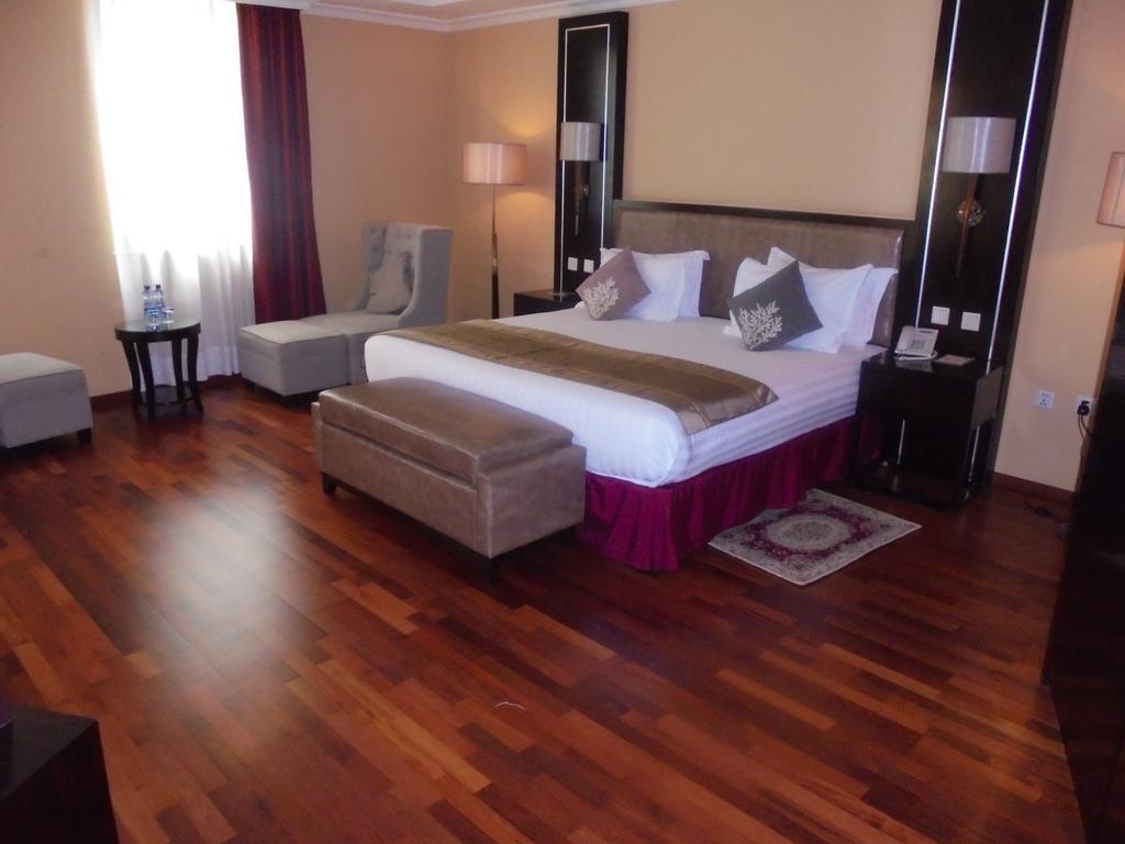Saro Maria Hotel Addis Ababa Bagian luar foto